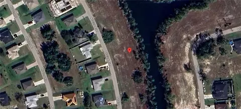 4121 NE 23rd Ave, Cape Coral, FL 33909