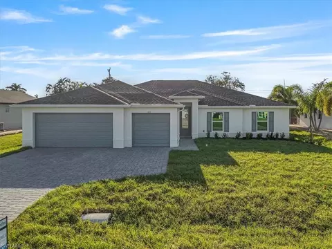 616 SW 9th Ct, Cape Coral, FL 33991