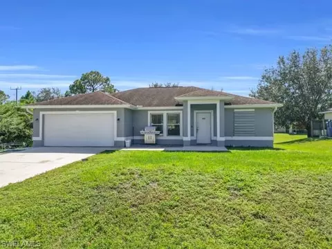 3203 38th St W, Lehigh Acres, FL 33971
