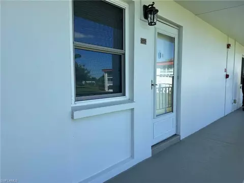 1700 Pine Valley Dr #217, Fort Myers, FL 33907