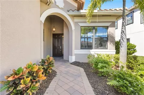 11530 Foxbriar Ln, Fort Myers, FL 33913