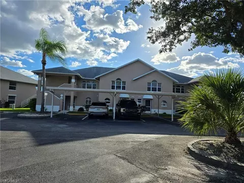 20 Cosmopolitan Dr #5, Lehigh Acres, FL 33936