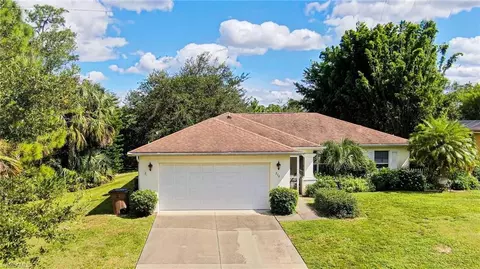 716 8th Ave, Lehigh Acres, FL 33972