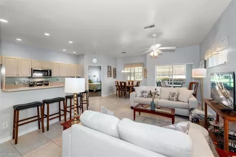 20068 Lake Vista Cir N #2B DOOR 4, Lehigh Acres, FL 33936