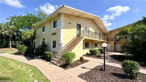 8049 Country Rd #101, Fort Myers, FL 33919