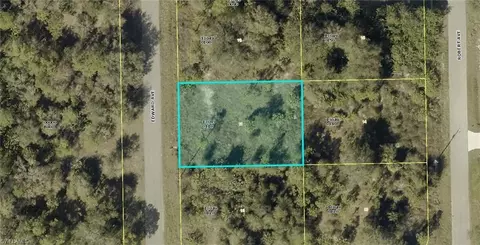 2102 Edward Ave, Alva, FL 33920