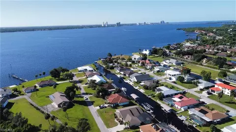 1823 Stevenson Rd, North Fort Myers, FL 33917