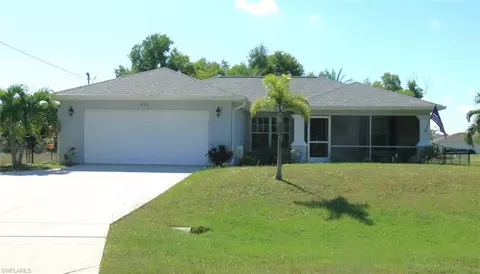 622 Jacaranda Pkwy E, Cape Coral, FL 33909