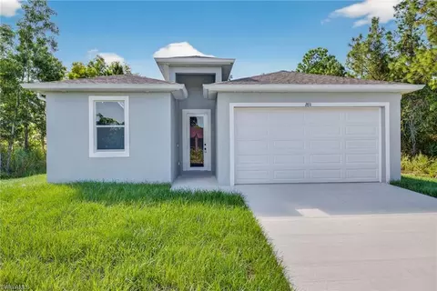 2811 16th St W, Lehigh Acres, FL 33971