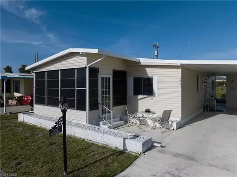 16041 Citron Way, North Fort Myers, FL 33903