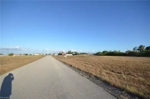 346 NE 15th Ter, Cape Coral, FL 33909