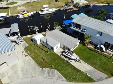 3940 Coconut Dr, Saint James City, FL 33956