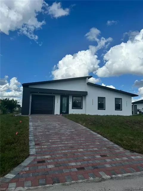 3214 12th St SW, Lehigh Acres, FL 33976