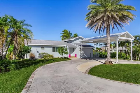 2729 N Ibis Ct, Saint James City, FL 33956