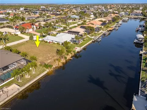 4113 SW 28th Pl, Cape Coral, FL 33914