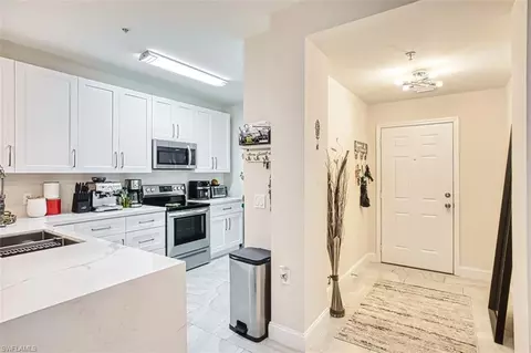 11021 Gulf Reflections Dr #105, Fort Myers, FL 33908
