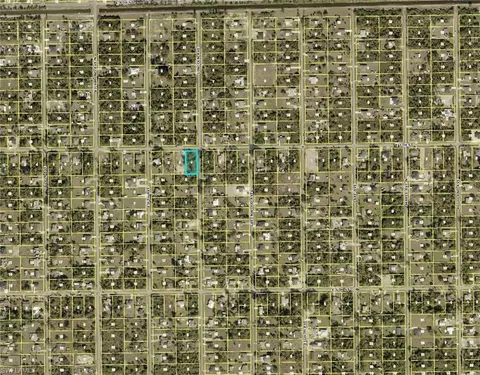 506 E 7th St, Lehigh Acres, FL 33972 photo 4