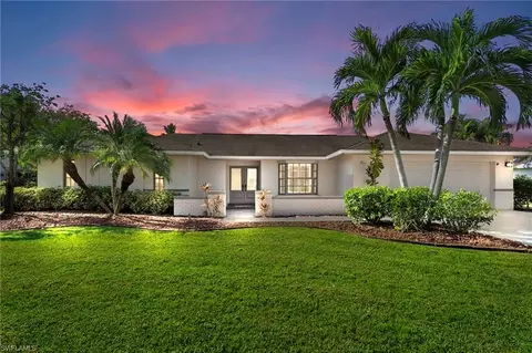 864 S Town And River Dr, Fort Myers, FL 33919