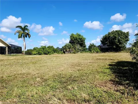 617 NW 14th St, Cape Coral, FL 33993