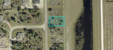 1005 Naples Ave S, Lehigh Acres, FL 33974