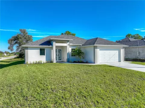 4212 34th St SW, Lehigh Acres, FL 33976