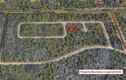 365 Walsh Cir, Lehigh Acres, FL 33972