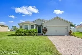 927 SE 5th Ct, Cape Coral, FL 33990