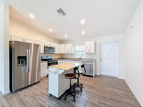 6008 Twig Ct, Labelle, FL 33935 photo 7
