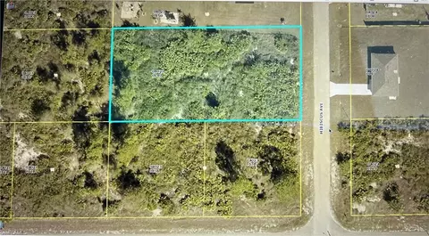 1303 Hibiscus Ave, Lehigh Acres, FL 33972