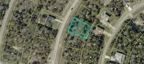 442 Jaguar Blvd, Lehigh Acres, FL 33974
