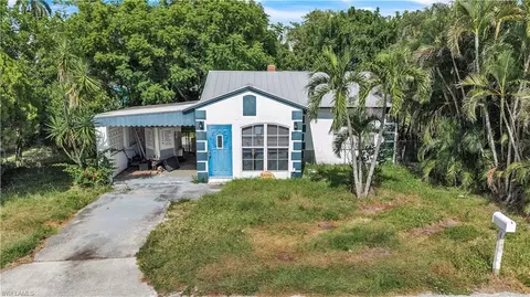 2055 Waltman St, Fort Myers, FL 33901