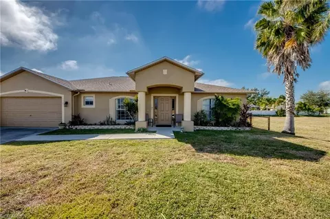 506 NE 20th Ter, Cape Coral, FL 33909