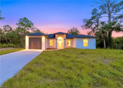 663 Hawthorne Ave S, Lehigh Acres, FL 33974