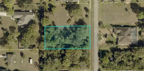 515 Cleveland Ave, Lehigh Acres, FL 33972
