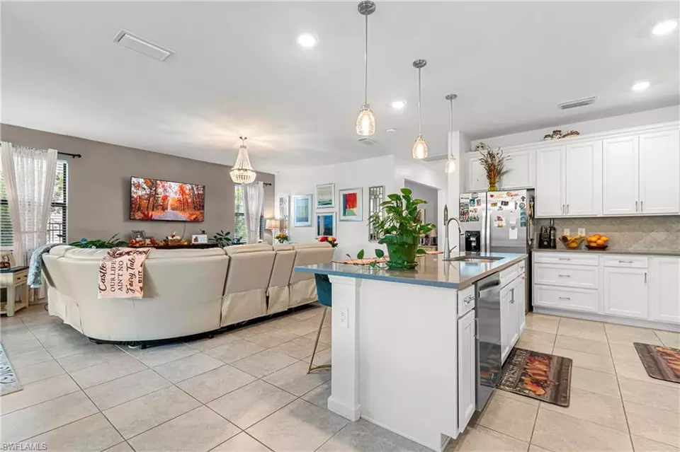 Kitchen - 3705 Passion Vine Dr, Alva, FL 33920 photo 1 of 5