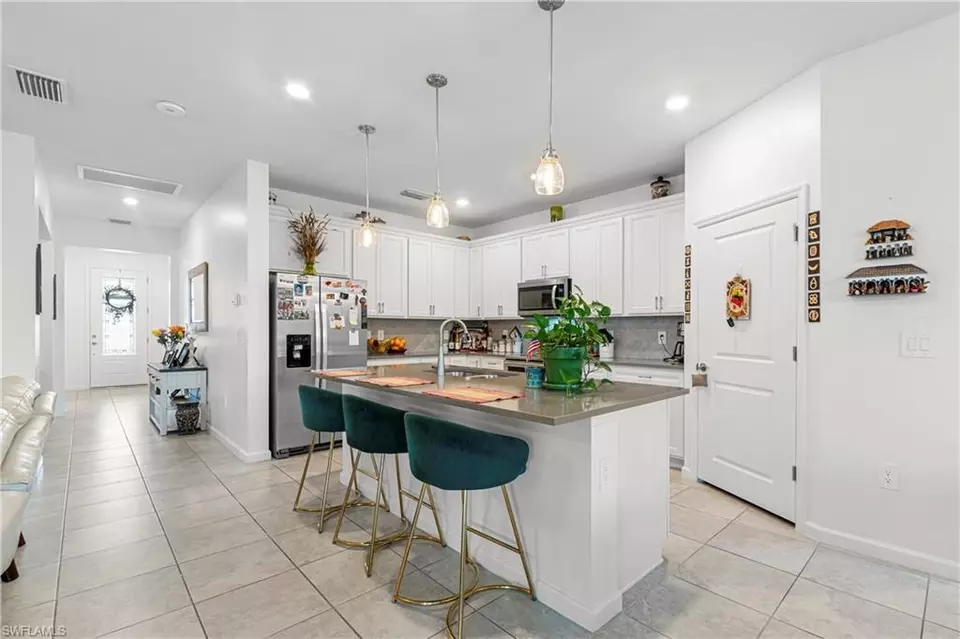 Entry Way - 3705 Passion Vine Dr, Alva, FL 33920 photo 4 of 4