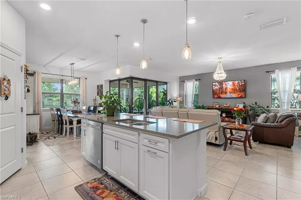 Kitchen - 3705 Passion Vine Dr, Alva, FL 33920 photo 2 of 5