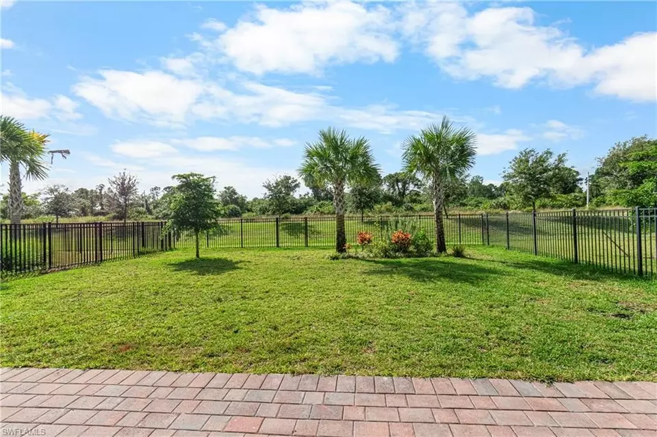 Exterior - 3705 Passion Vine Dr, Alva, FL 33920 photo 11 of 14