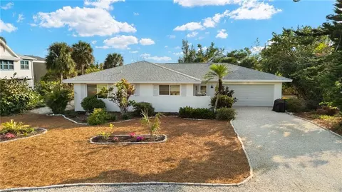 486 Lake Murex Cir, Sanibel, FL 33957