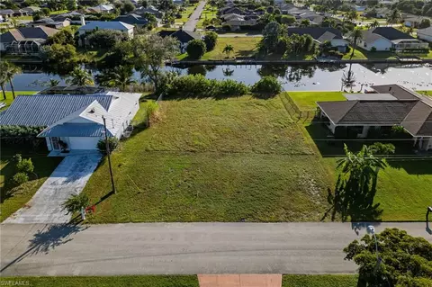 3803 SW 5 Pl, Cape Coral, FL 33914
