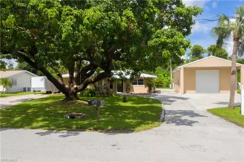 1418 Shirley Dr, North Fort Myers, FL 33917