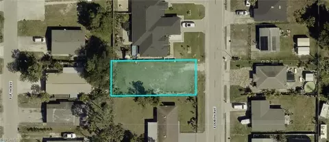 55285530 4th Ave, Fort Myers, FL 33907