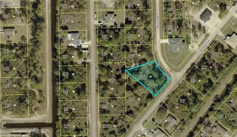 322 Briggs Ave S, Lehigh Acres, FL 33974
