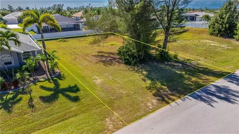 3806 SW 3rd St, Cape Coral, FL 33991