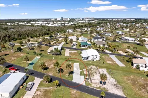 13640 Grackle Dr, Fort Myers, FL 33908