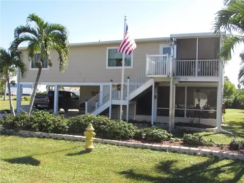13632 Banyan Dr, Bokeelia, FL 33922