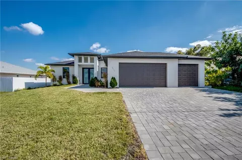 4025 SW 2nd Ct, Cape Coral, FL 33914