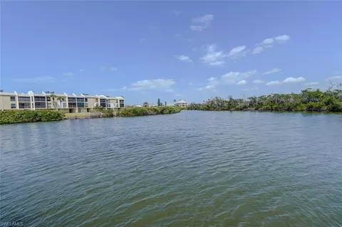21440 Bay Village Dr #122, Fort Myers Beach, FL 33931