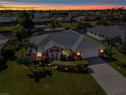 212 SE 30th Ter, Cape Coral, FL 33904