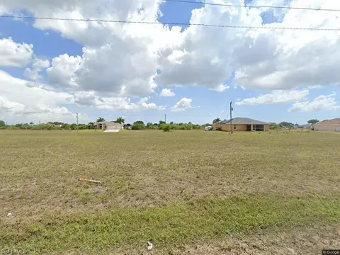 914 Kismet Pkwy E, Cape Coral, FL 33909